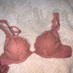 LACE AERIE PUSH-UP BRA